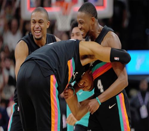 林良铭红牌,引焦点,裁判严厉判,NG娱乐娱乐官方网站,视频直播,免费试玩,NG大舞台