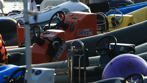 德托馬斯破纪录首进球，梅拉梅再助力，西班牙人2-0加的斯领跑西甲第9轮